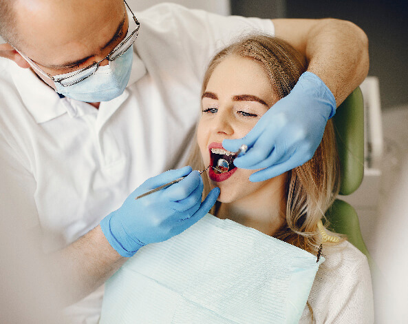 طب الأسنان التجميلي في تركيا